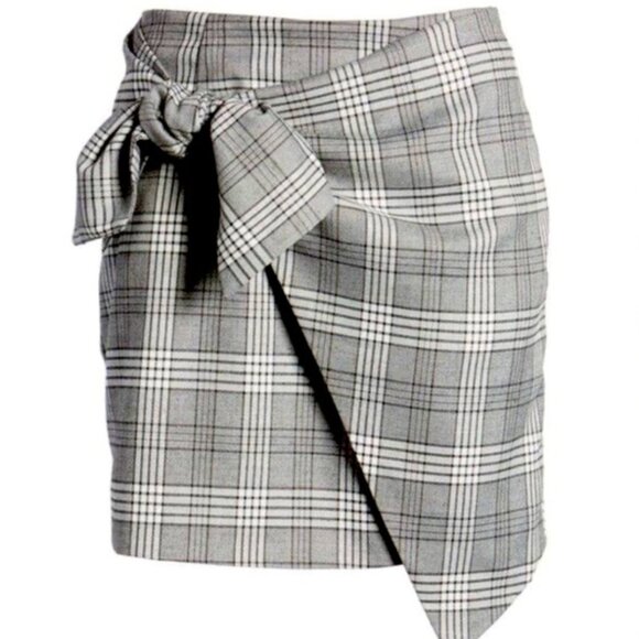 Lovers + Friends Dresses & Skirts - Lovers + Friends Gray Plaid Julie Faux Wrap Checkered Mini Skirt